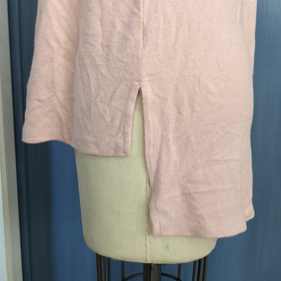 Gibson Cozy Convertible Neckline Tunic - Picture 4 of 8